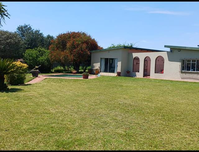 4 BEDROOM HOUSE TO LET IN NELSONIA
